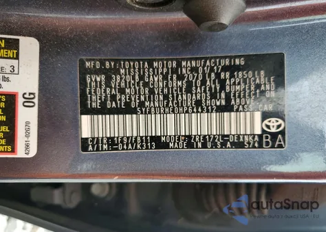 2017 Toyota Corolla L z USA, uszkodzony, nr VIN 5YFBURHE0HP644312